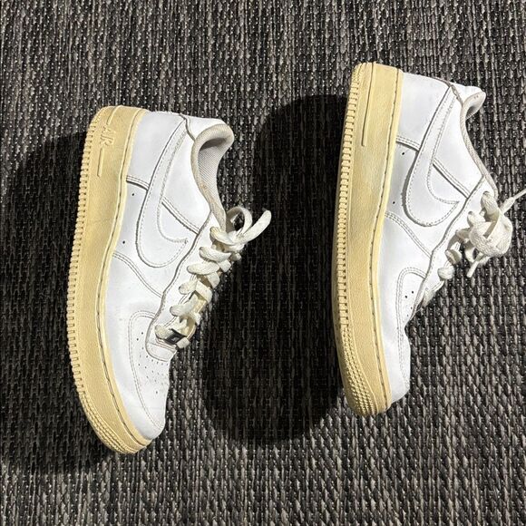 Nike air forces - Picture 3 of 6